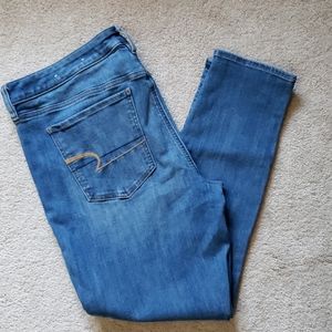 Womans american eagle jeans